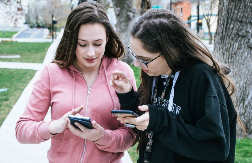 Girls with phones